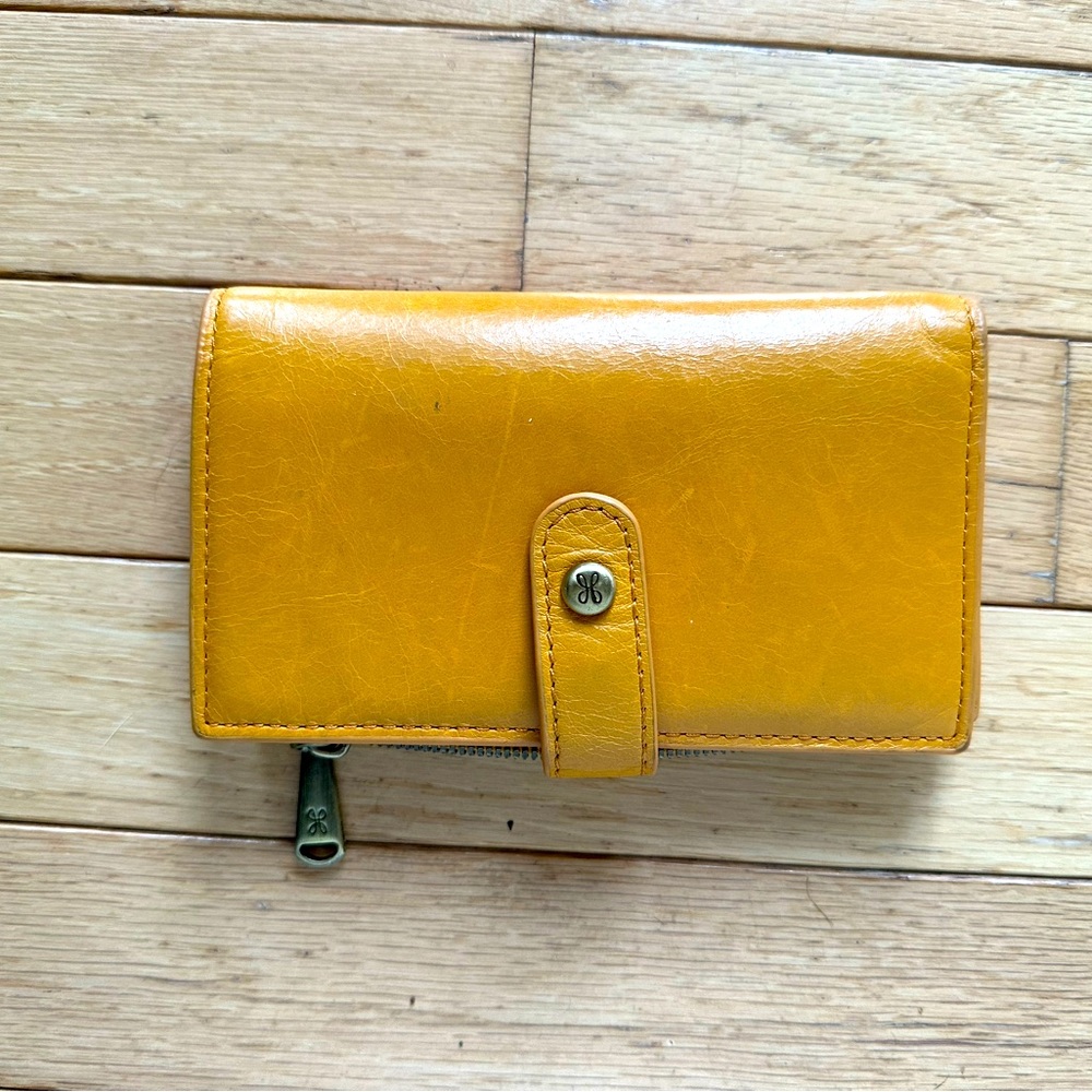 Hobo Buck Leather Continental Wallet